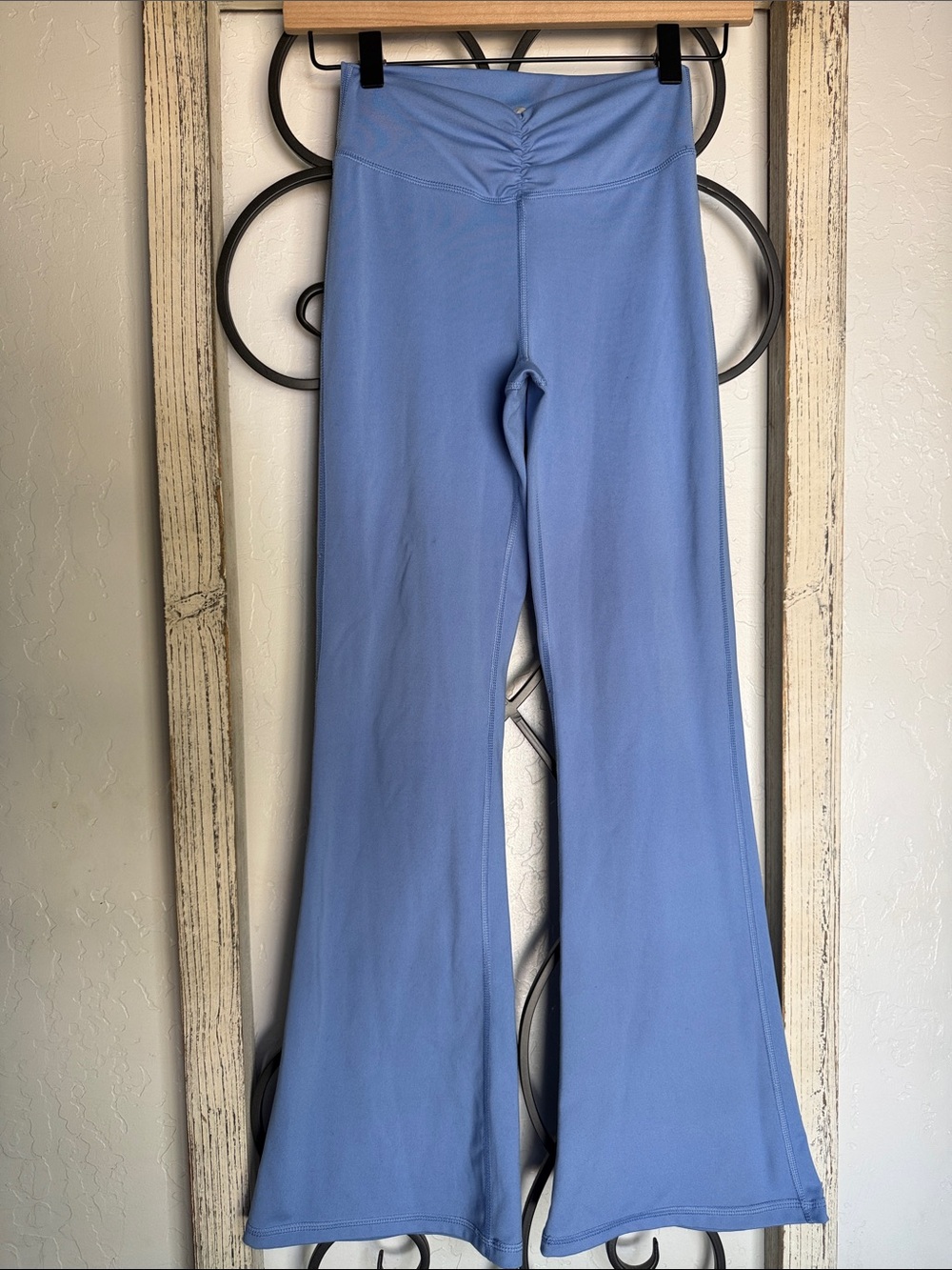 Yogalicious Girls Light Blue High-Rise Flare Yoga Pants | Large/12